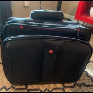 Wenger®Patriot II Rolling Business Luggage